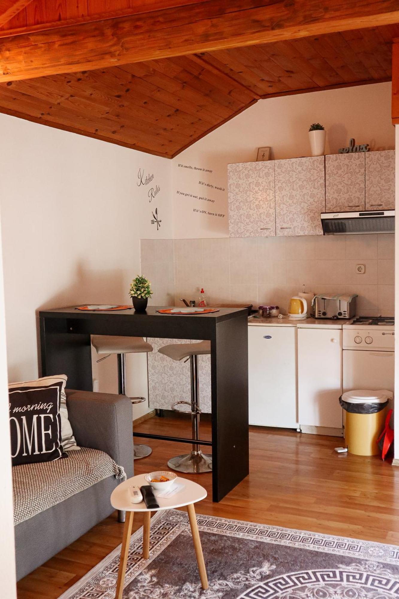 Guest House Godimento Cilipi Bagian luar foto